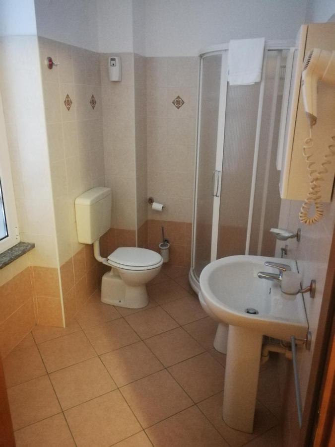 Albergo Della Stazione Cairo Montenotte Quarto foto