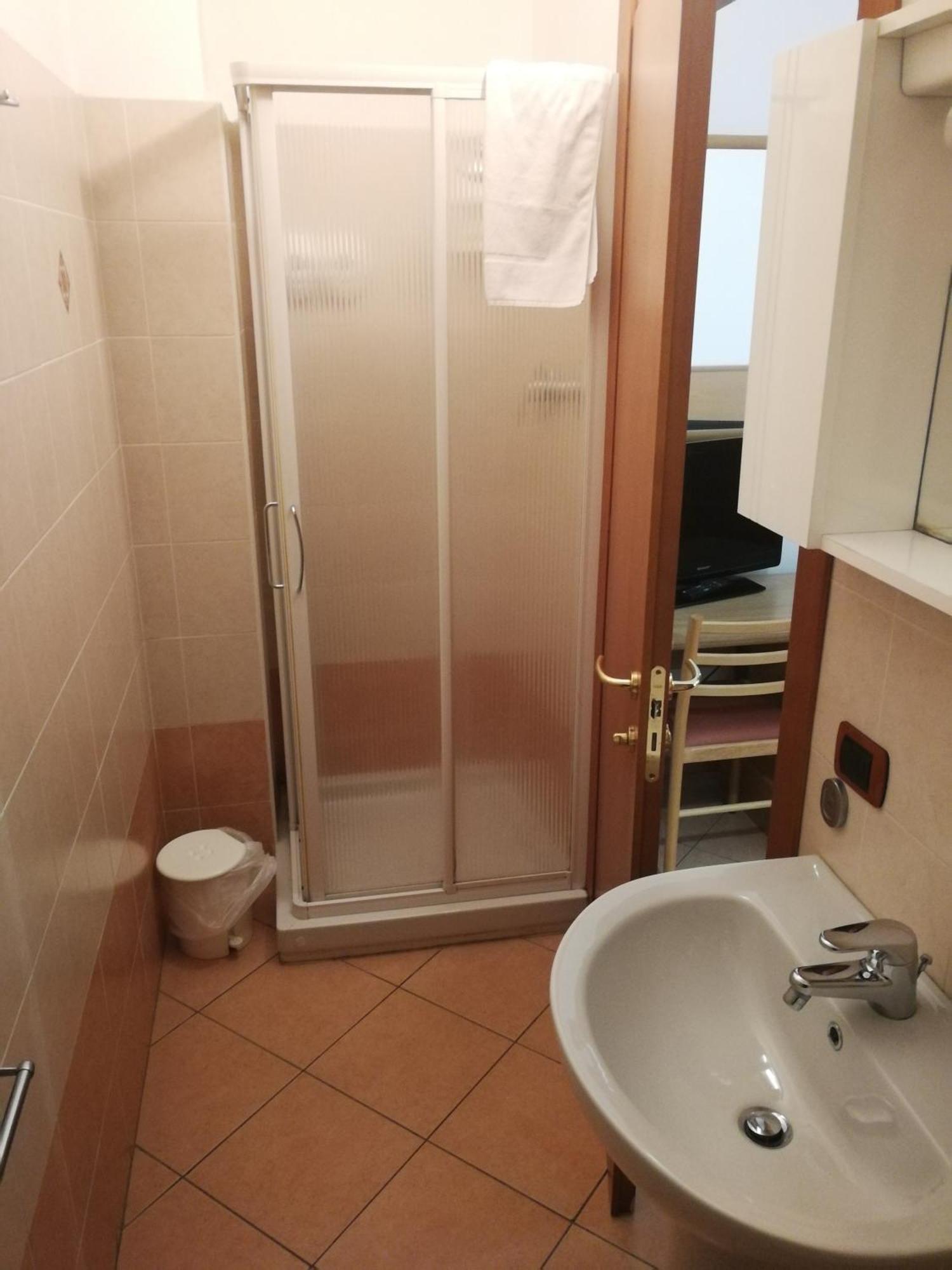 Albergo Della Stazione Cairo Montenotte Quarto foto